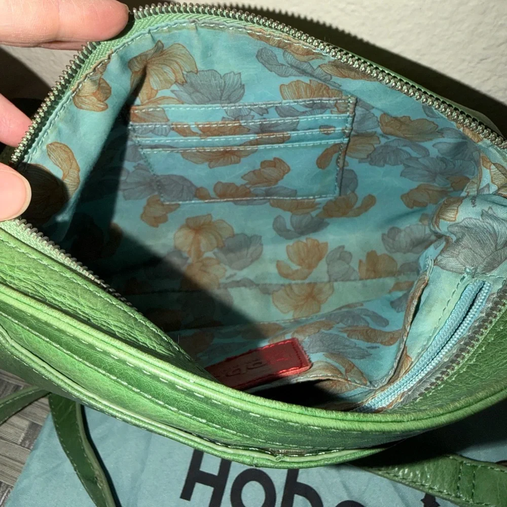 HOBO The Original Green Leather Crossbody Bag - Picture 10 of 16